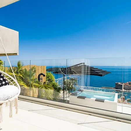Gorgeous Ground Floor W/ Minipool & Patio Appartement