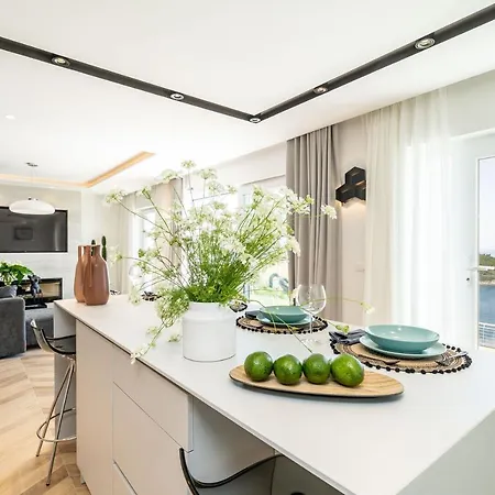 Appartement Gorgeous Ground Floor W/ Minipool & Patio