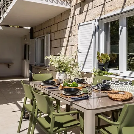 Gorgeous Ground Floor W/ Minipool & Patio Appartement Dubrovnik
